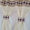 334942936_514481947305255_1222131588615723639_n Perdele Rustice din Iută Alba Motive Traditionale Voronet