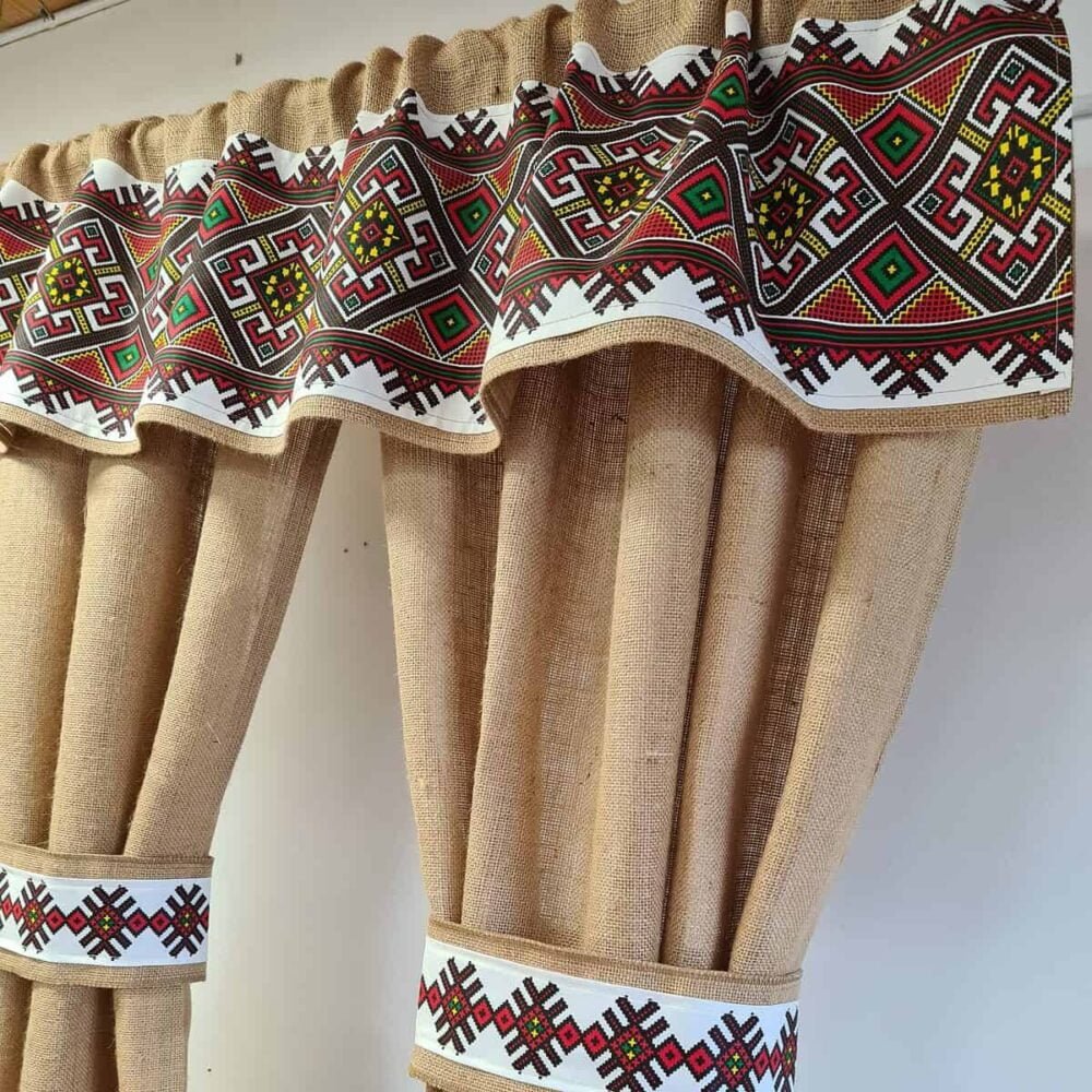 WhatsApp Image 2021-09-01 at 18.00.52 (1) Perdele Rustice din Iuta cu Motive Traditionale